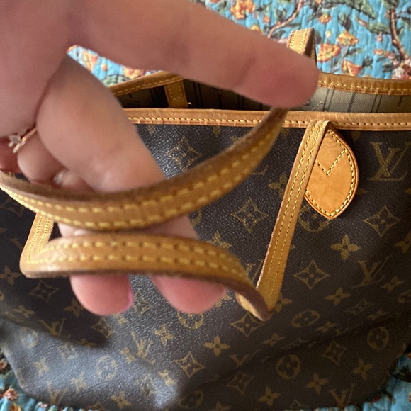 Louis Vuitton Neverfull monogram authentic  MM tote - Picture 9 of 9